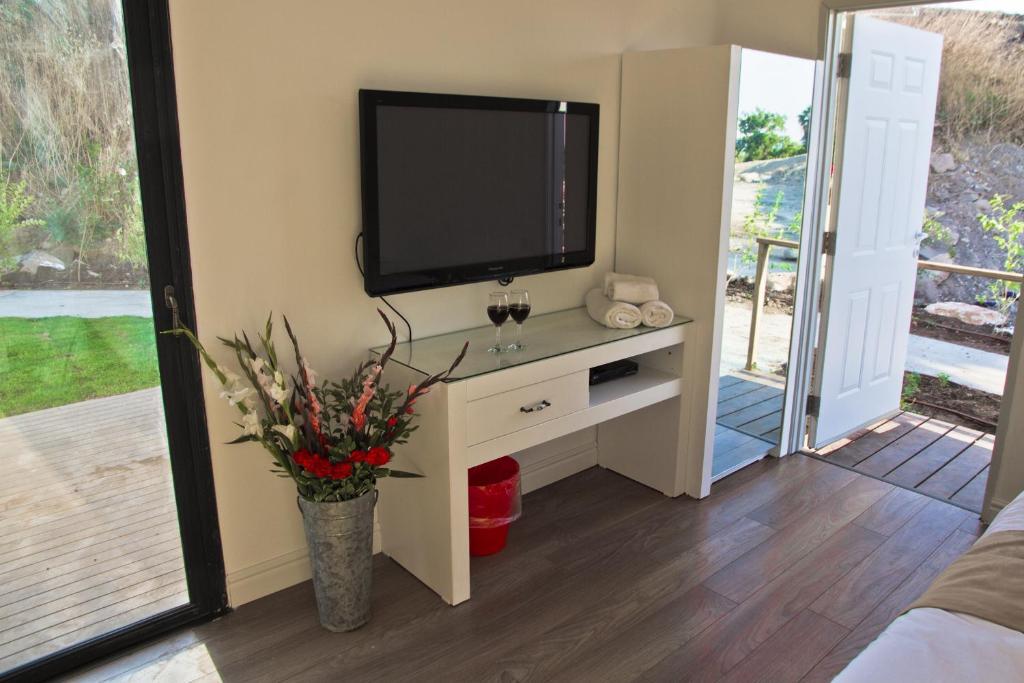 Kinneret Village Room photo